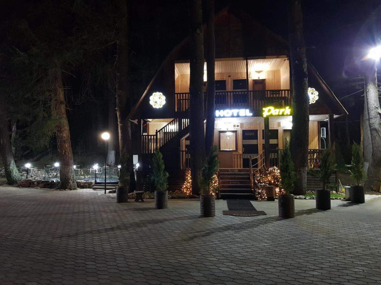 Park Hotel คูทายสิ ภายนอก รูปภาพ