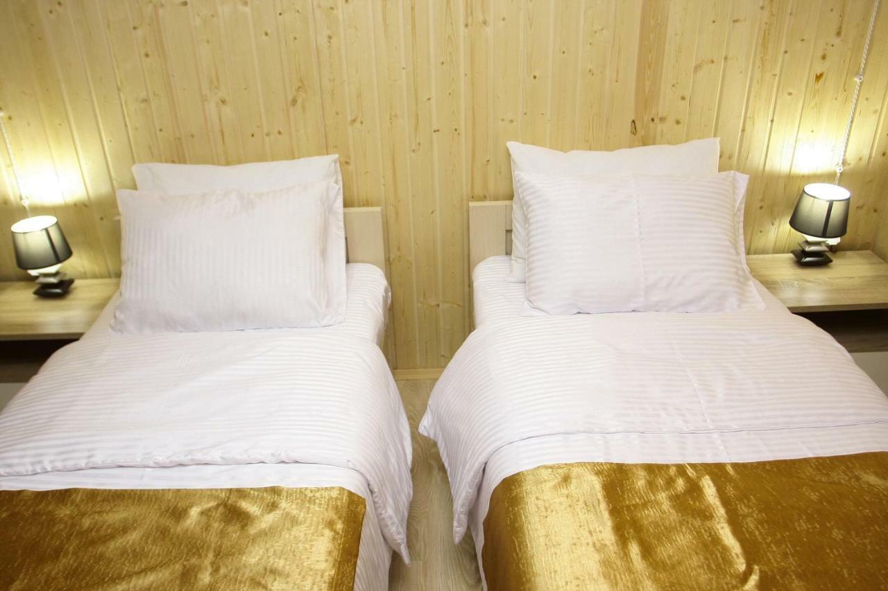 Park Hotel คูทายสิ ภายนอก รูปภาพ